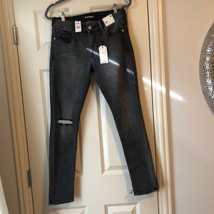 NWT Express Black Wash Mid-Rise Jean Leggings. 8R.